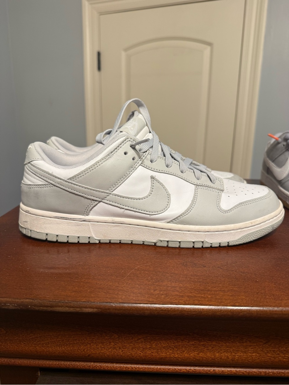 Nike Men’s Dunk Low Grey/White Sneakers